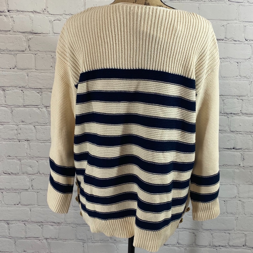 Cute Sweater - Picture 7 of 7